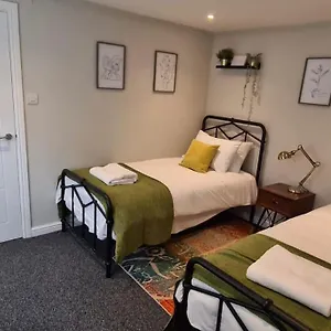 Apartment Morris Lodge, - 1 Bedroom, Free Wifi & Parking, Southampton