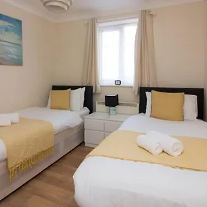Stayzo Penthouse 1- Premier , Southampton United Kingdom
